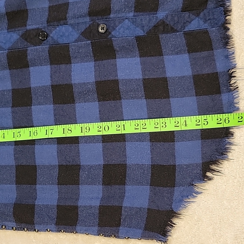 Rails Button-Up Shirt With Stud Detail - Picture 10 of 16
